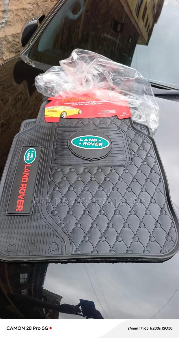 5pc Land Rover Floor Mats for Front Rear Passenger Floor Coverage - main view