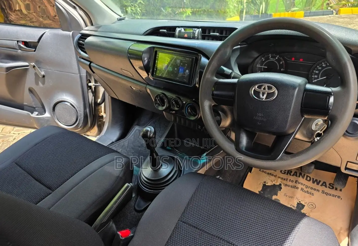 Toyota Hilux 2020 Gray