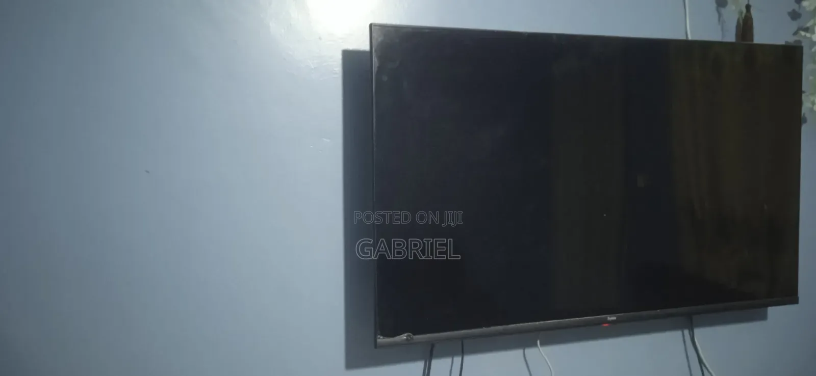 Syinix 42 Inch Smart TV – For Repair / Parts | Sound Working