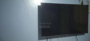 Syinix 42 Inch Smart TV – For Repair / Parts | Sound Working