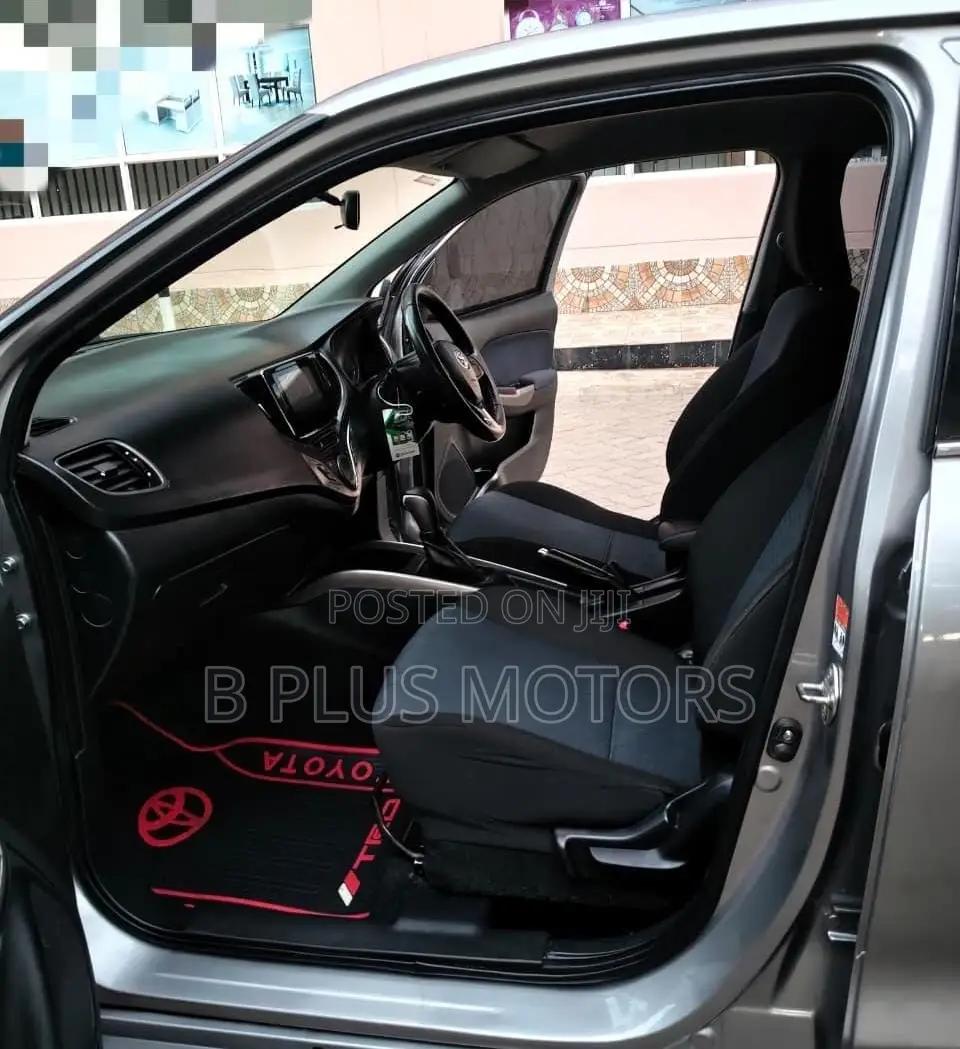 Toyota Starlet 2020 Silver