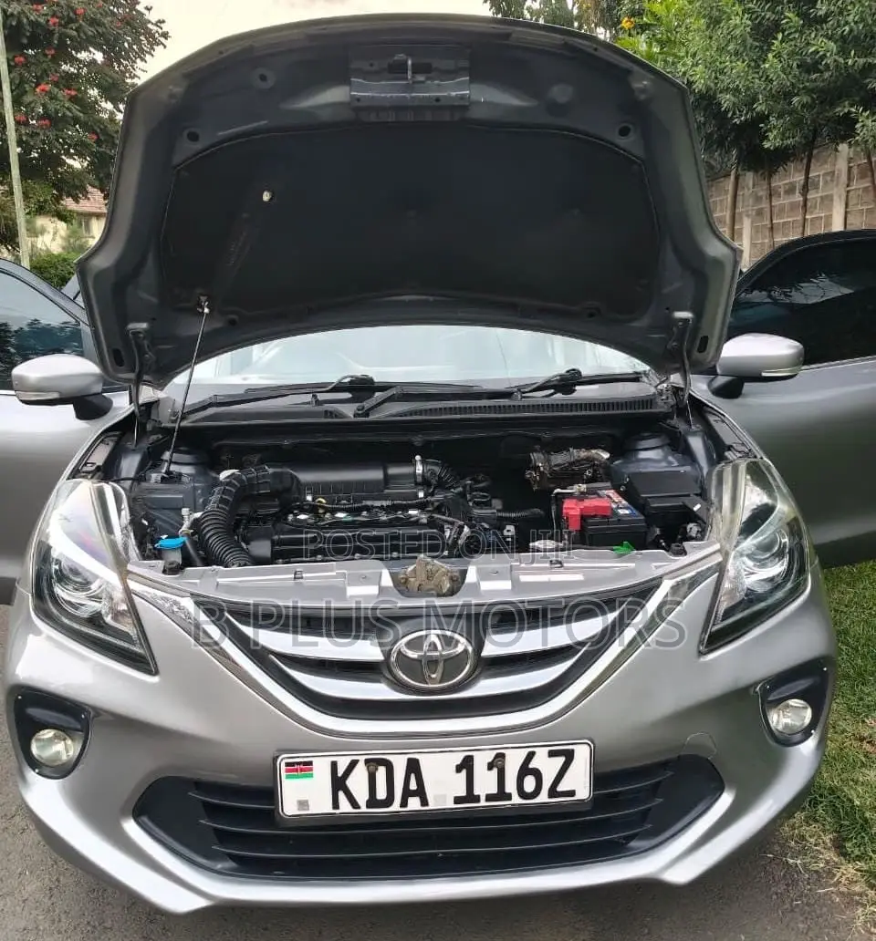 Toyota Starlet 2020 Silver
