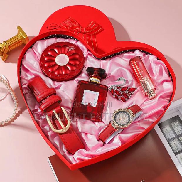 Love Forever Girlfriend's Ladies Gift Set - main view
