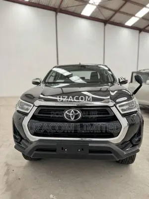 Toyota Hilux 2022 Black