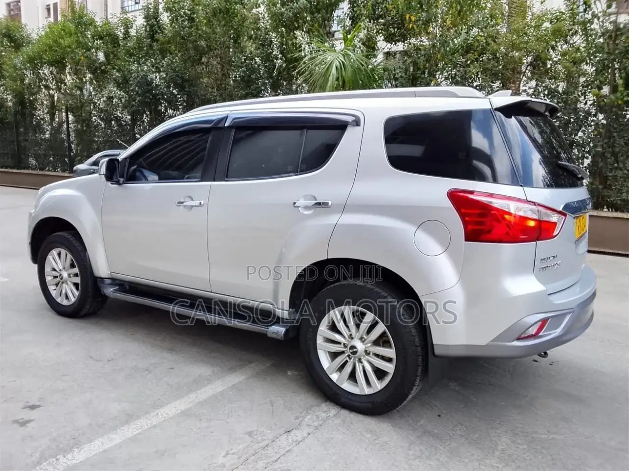 Isuzu MU-X 2020 Silver