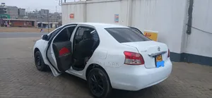 Toyota Belta 2009 White
