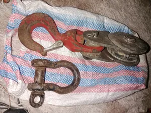 H-Duty Swivel Hook Snatch Block and Forged Bow Shackle With Screw Pin