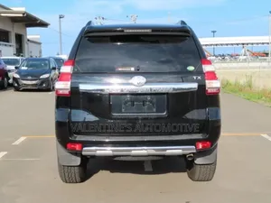 Toyota Land Cruiser Prado 2018 Black