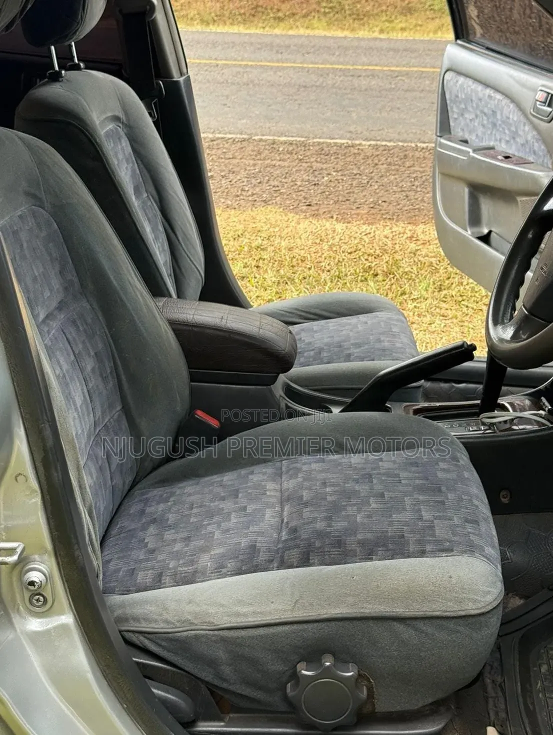 Toyota Carina 2001 Silver