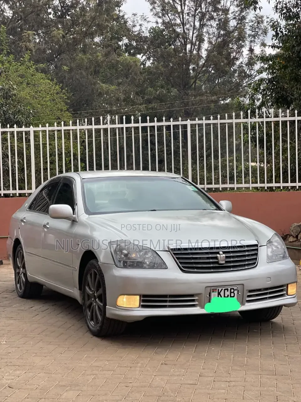 Toyota Crown 2008 Silver
