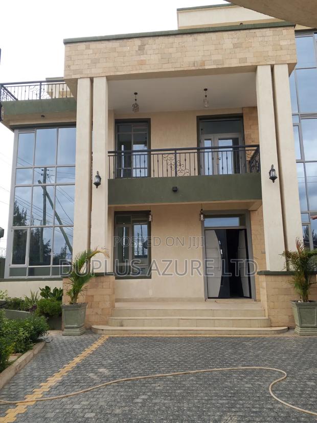 5bdrm Villa in Katani for sale
