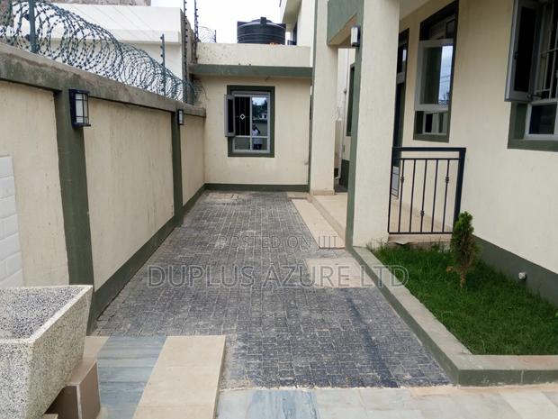 5bdrm Villa in Katani for sale - thumbnail 19