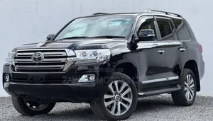 Toyota Land Cruiser 4.6 V8 ZX 2019 Black