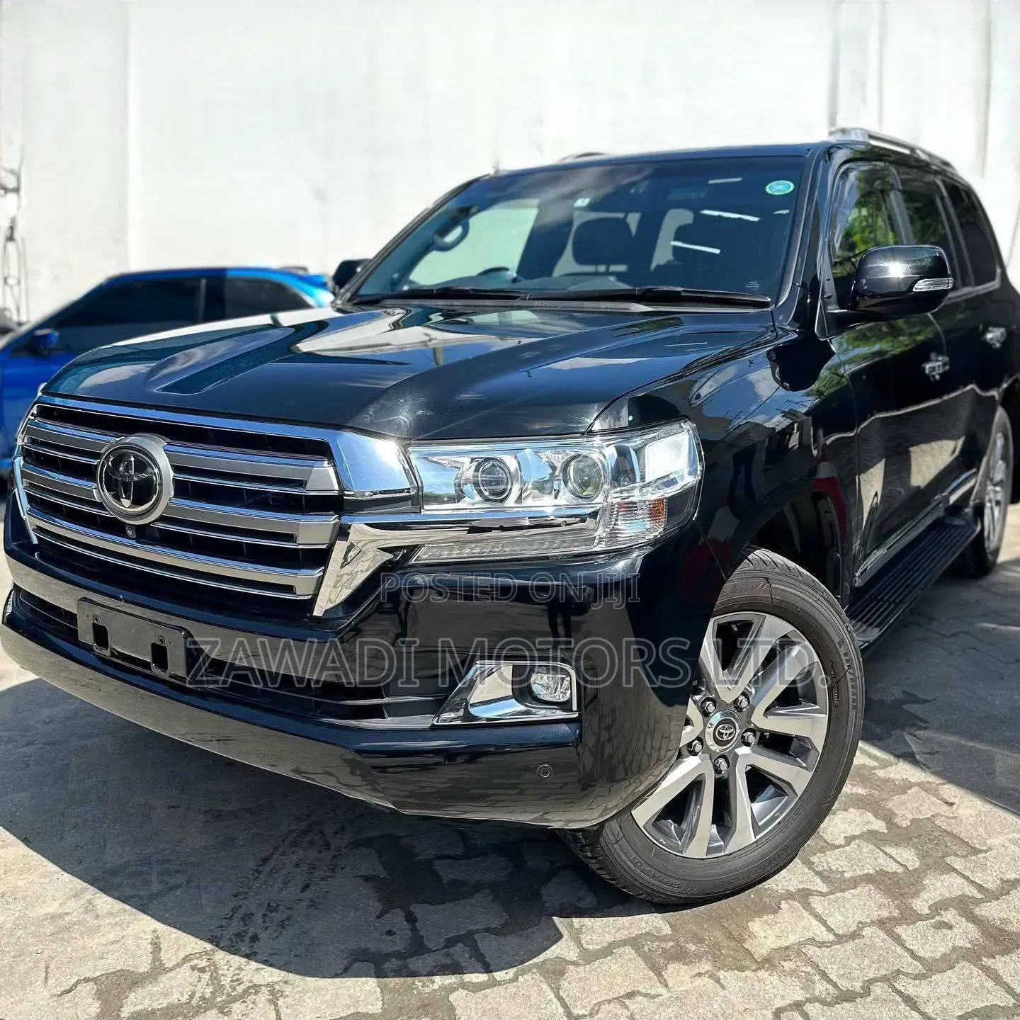 Toyota Land Cruiser 4.6 V8 ZX 2019 Black
