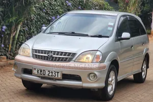 Toyota Nadia 2001 Silver
