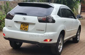 Toyota Harrier 2005 White