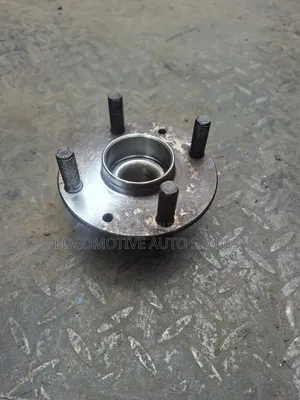 Demio 2000 Rear Hub 2wd