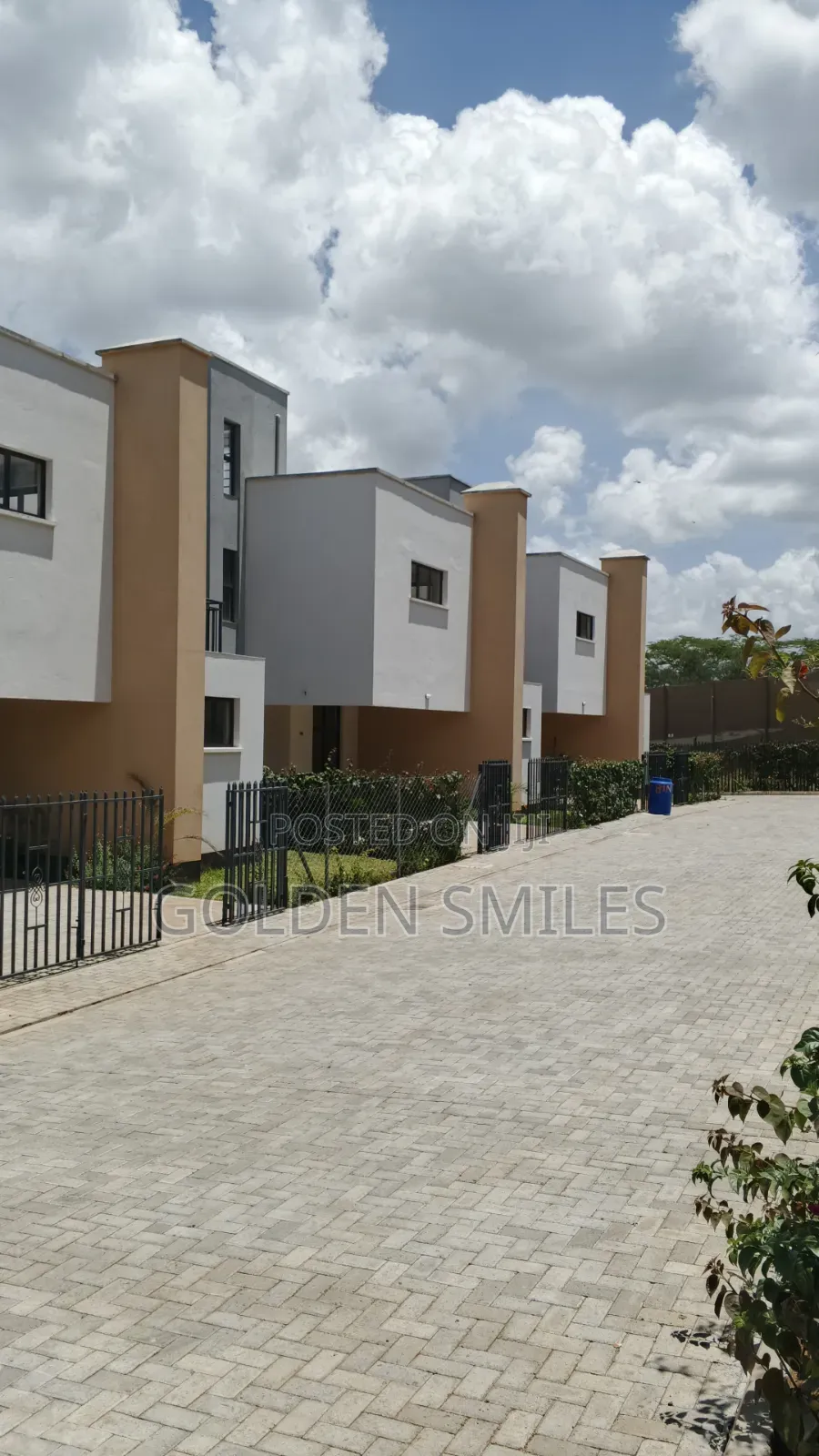 4bdrm Villa in Viraj Area for sale