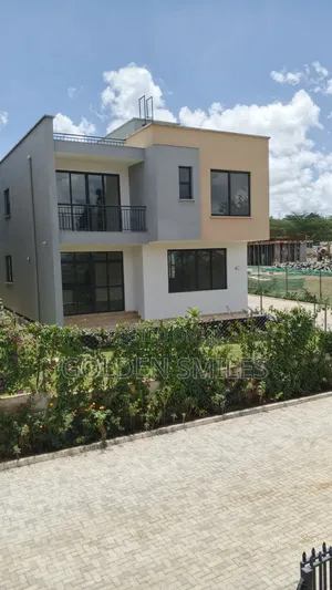 4bdrm Villa in Viraj Area for sale