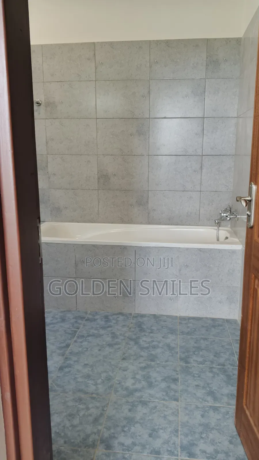 4bdrm Villa in Viraj Area for sale