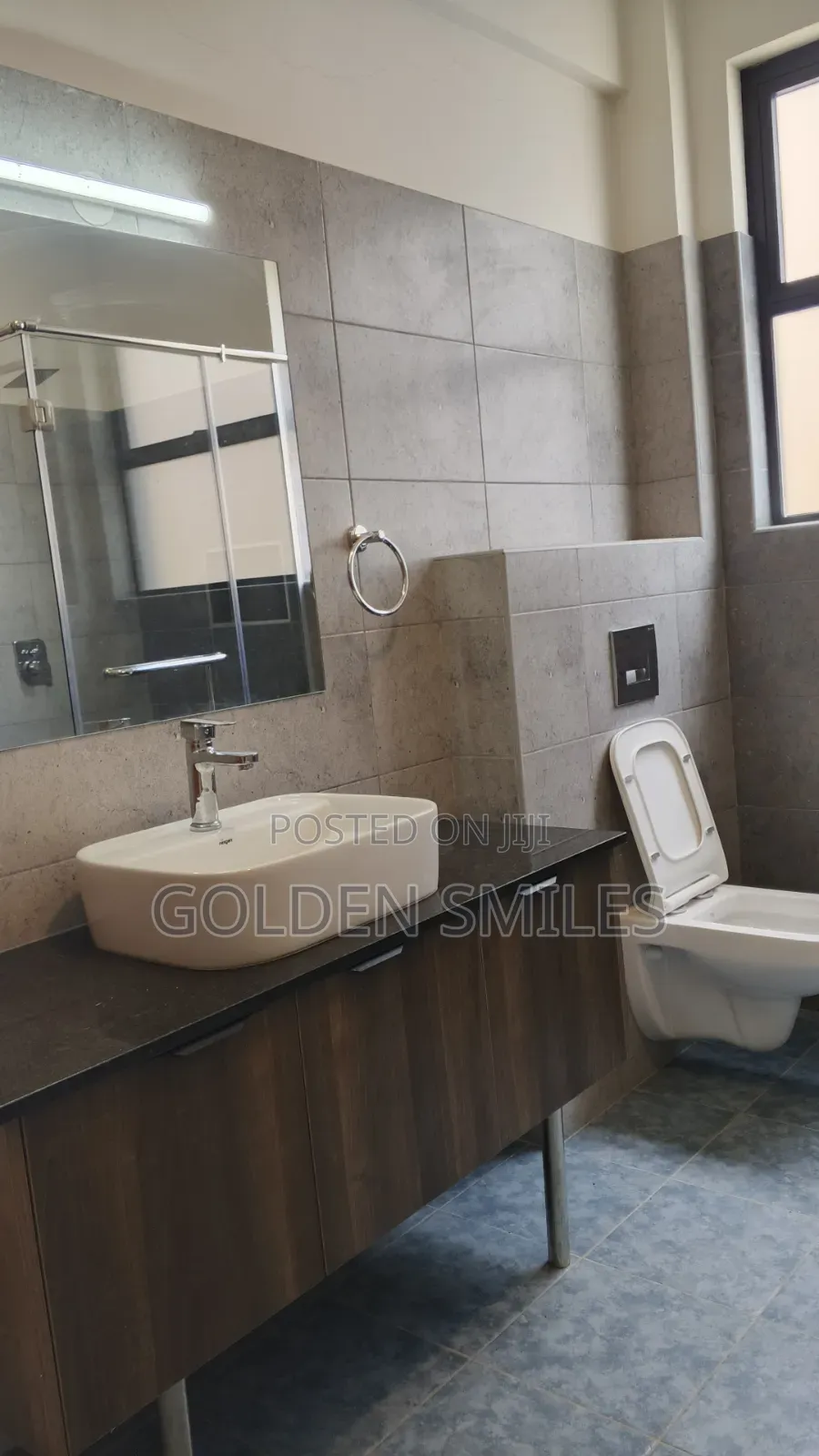 4bdrm Villa in Viraj Area for sale