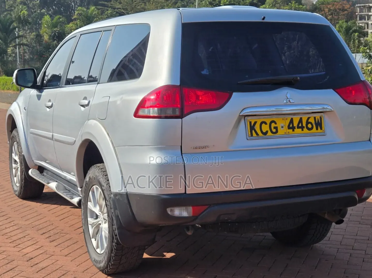 Mitsubishi Pajero 2013 Silver