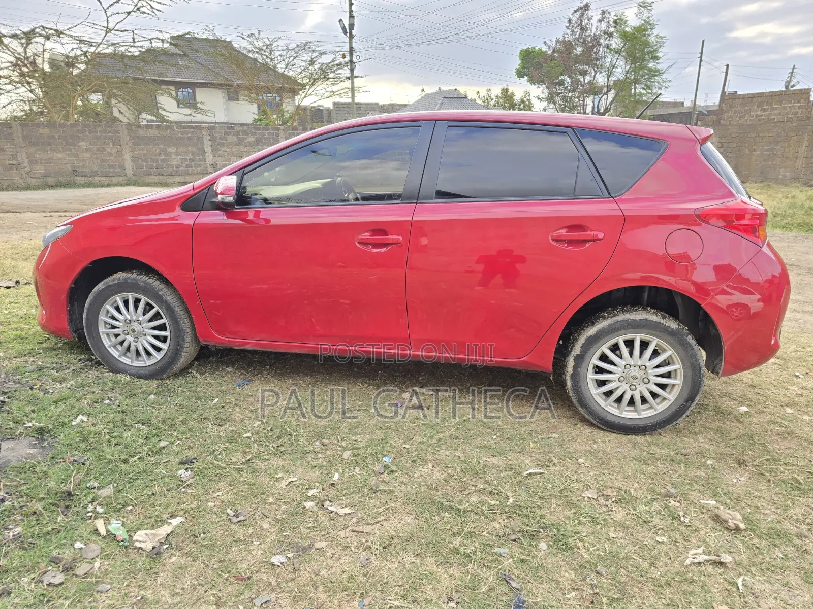 Toyota Auris 2013 Red