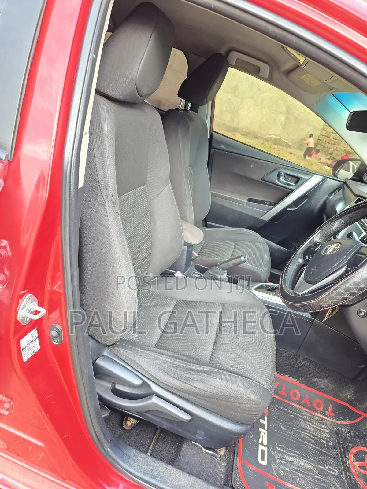 Toyota Auris 2013 Red
