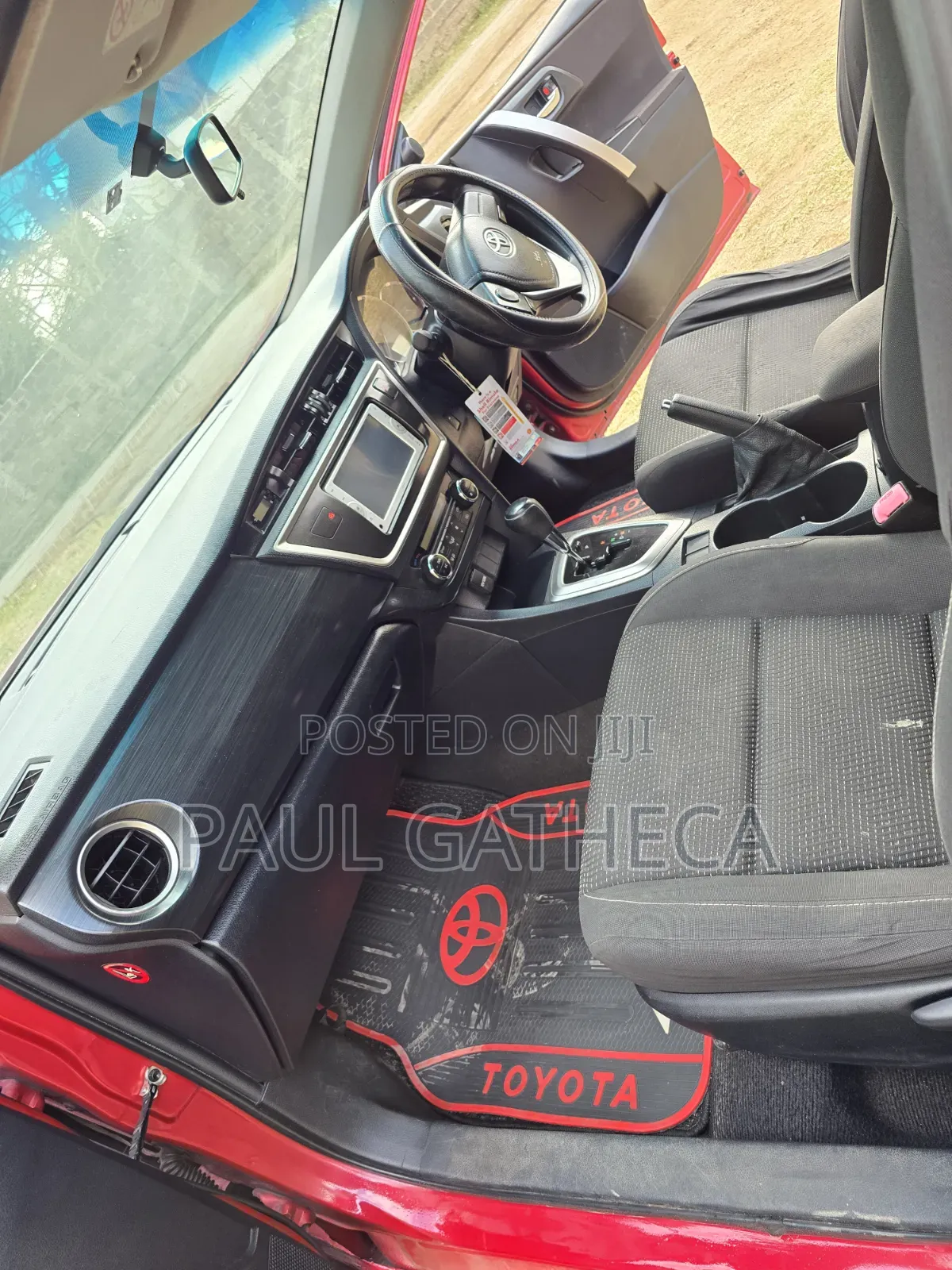 Toyota Auris 2013 Red