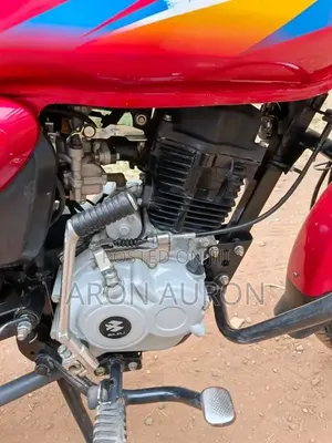 Bajaj Boxer 150 UG 2025 Red