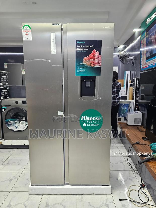 Hisense 541liters Inverted With Water Dispenser Fridge-Ref558dr