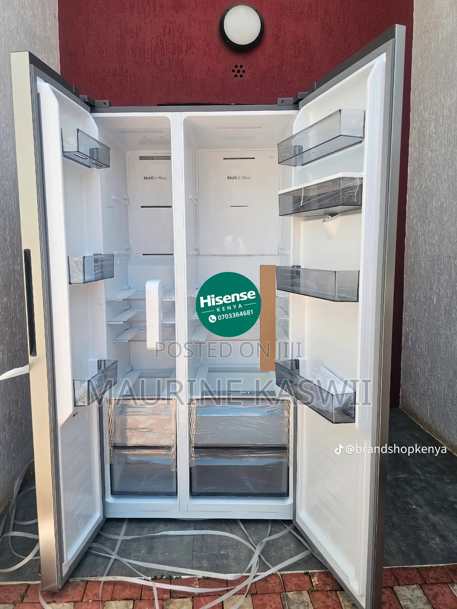 Hisense 541liters Inverted With Water Dispenser Fridge-Ref558dr