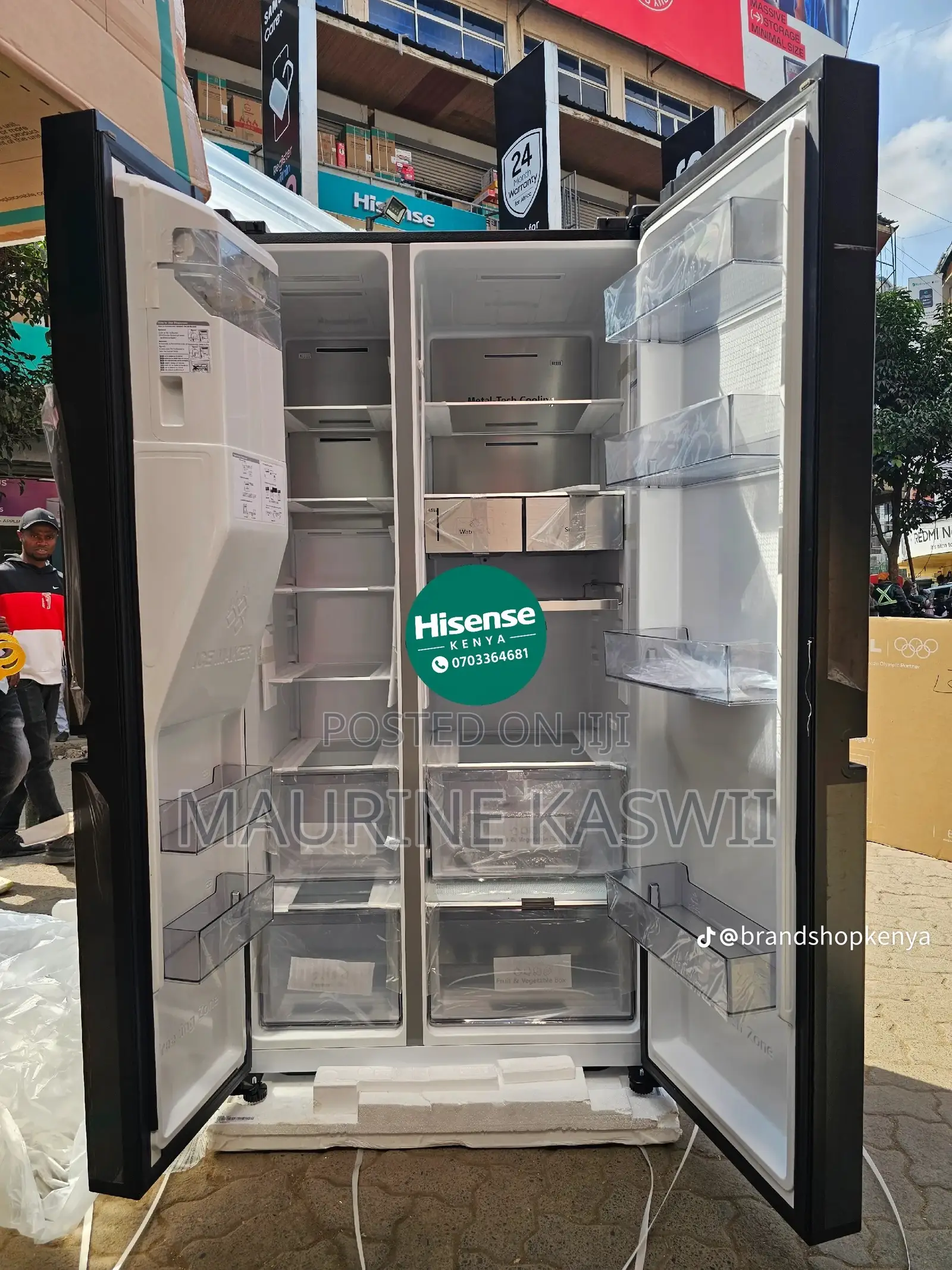 Hisense Fridge 579L 4 Door Water Dispenser With Smart Series REF560DR