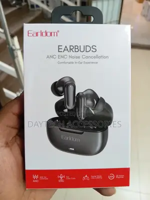 The Earldom TWS38 Wireless Earbuds in Black.