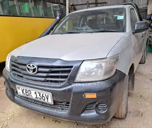 Toyota Hilux 2010 Gray