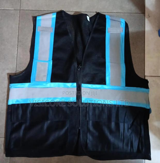 Executive Reflector Vest - thumbnail 3