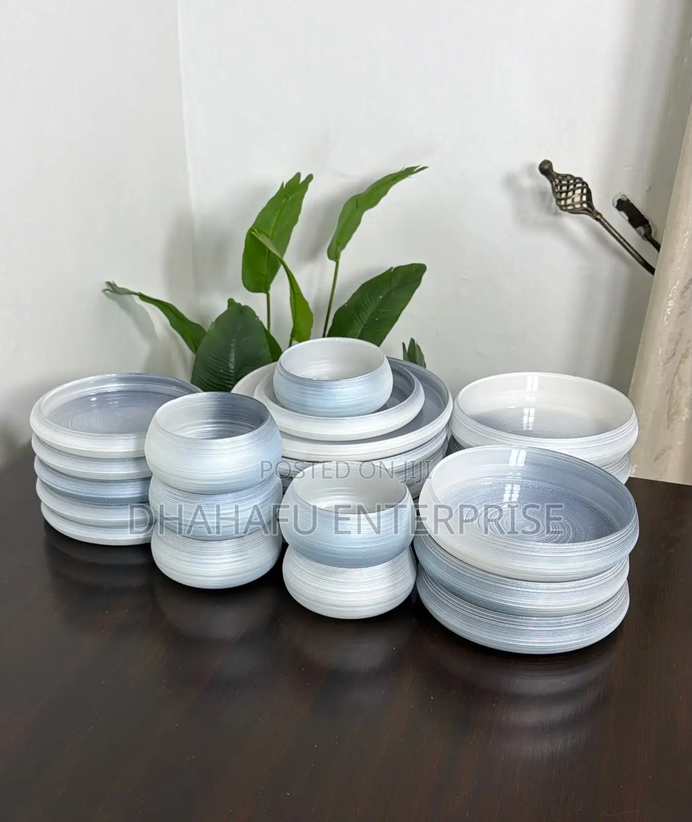 Cloud 24pc Frosted Ribbed Dinner Set