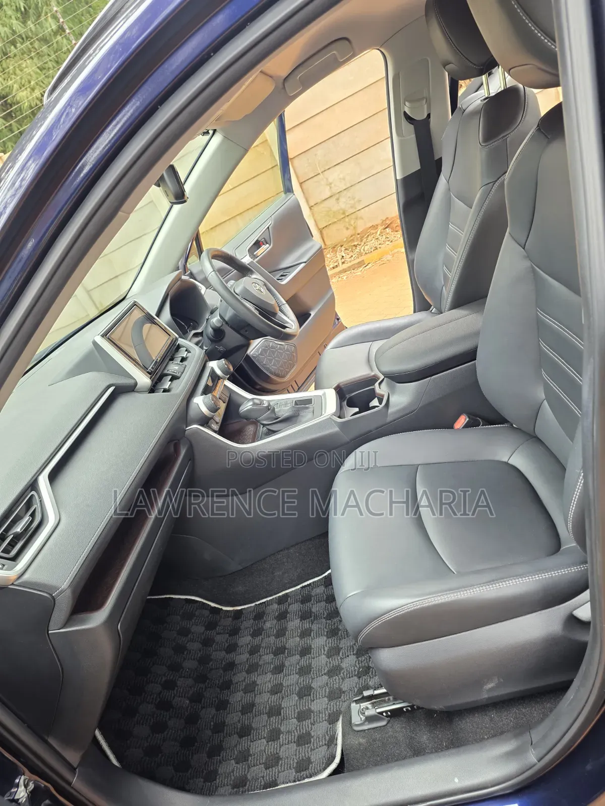 Toyota RAV4 2020 Blue