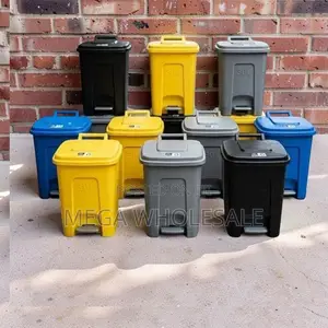 Economy Prices 30L Litres Hard Plastic Waste Garbage Dust Pedal Bin
