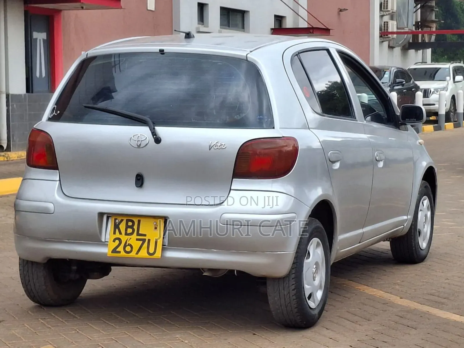 Toyota Vitz 2003 Silver