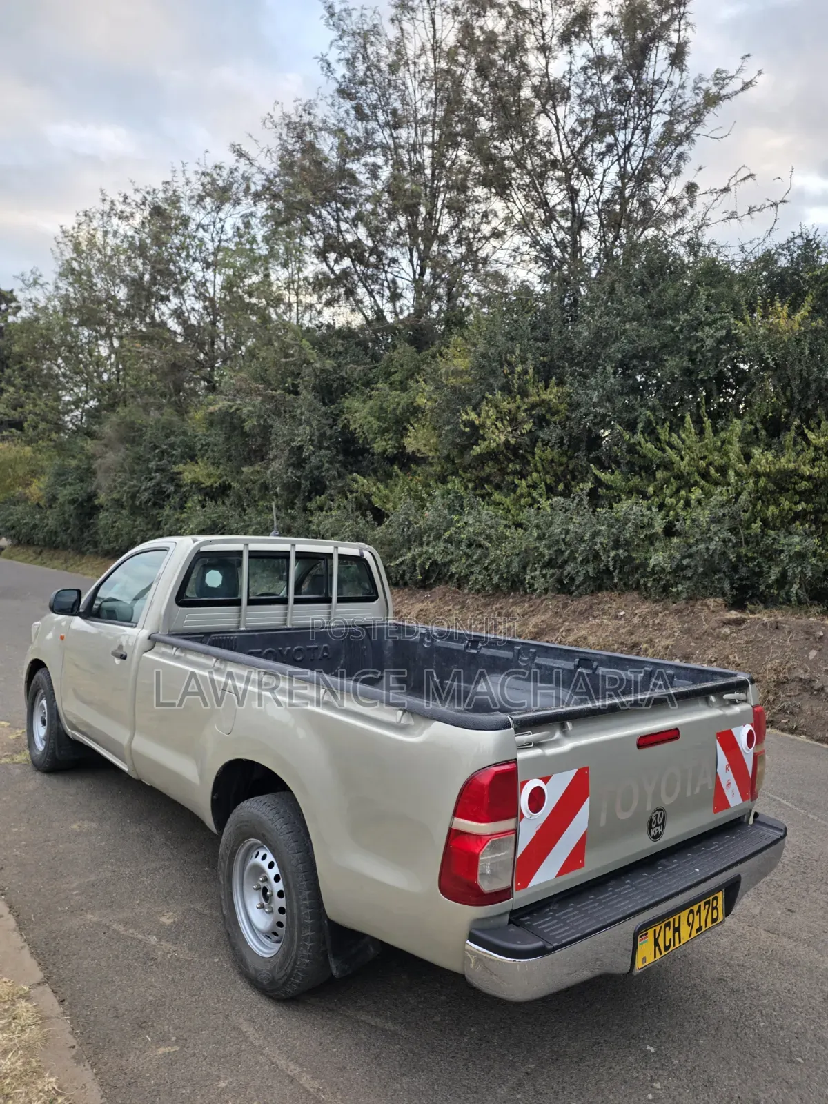 Toyota Hilux 2015 Gold