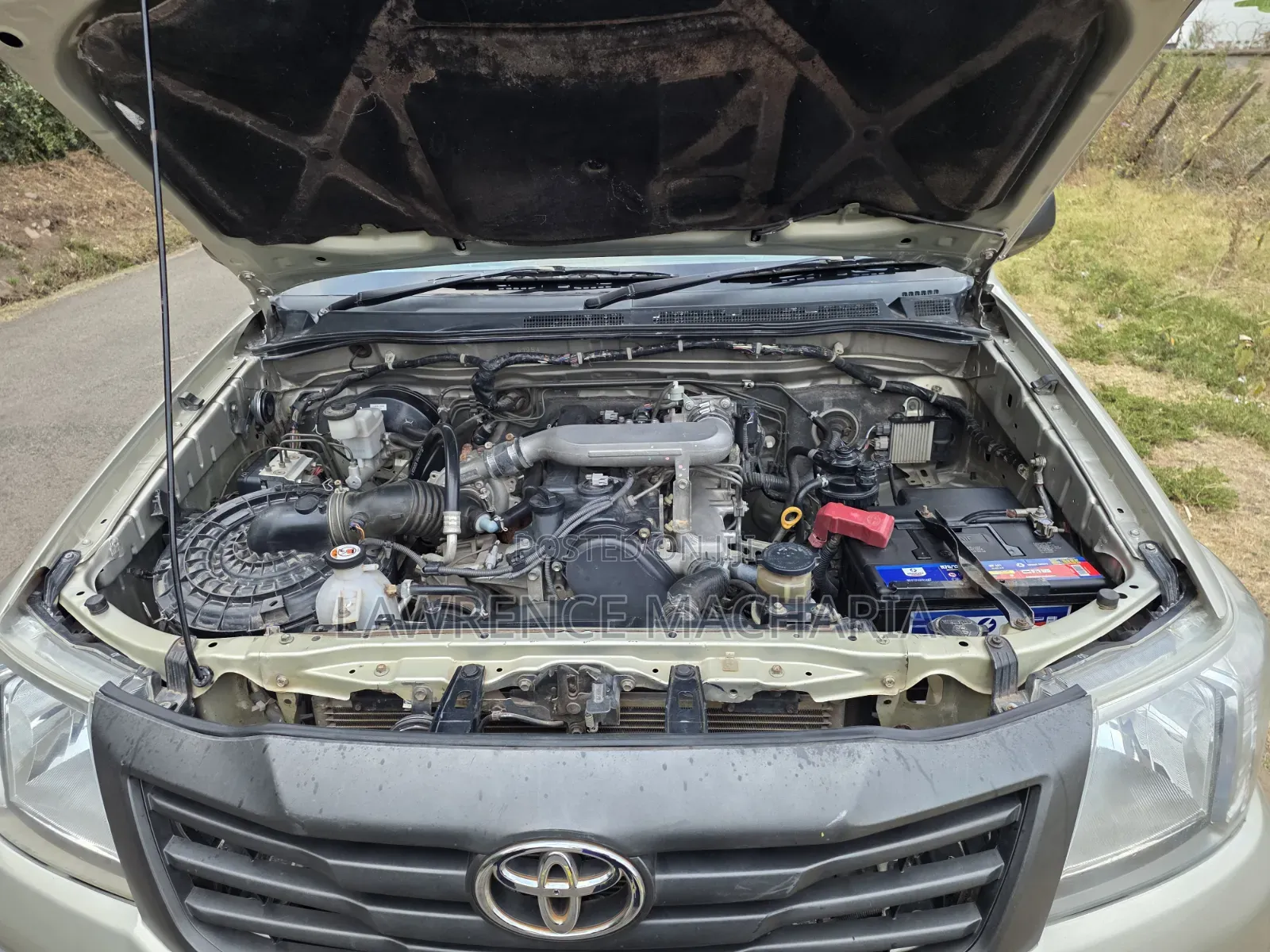 Toyota Hilux 2015 Gold
