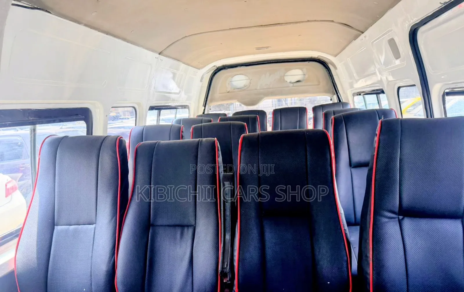 Toyota HiAce 2013 White