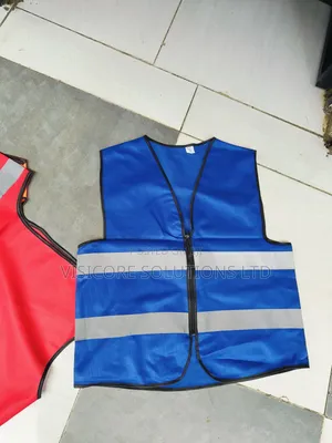 Zipped Reflectors Vest