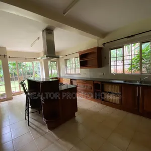 5bdrm House in Rosslyn, Thigiri for rent