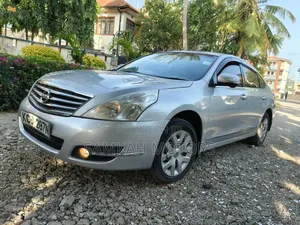 Nissan Teana 2011 Silver