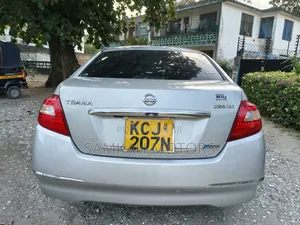 Nissan Teana 2011 Silver