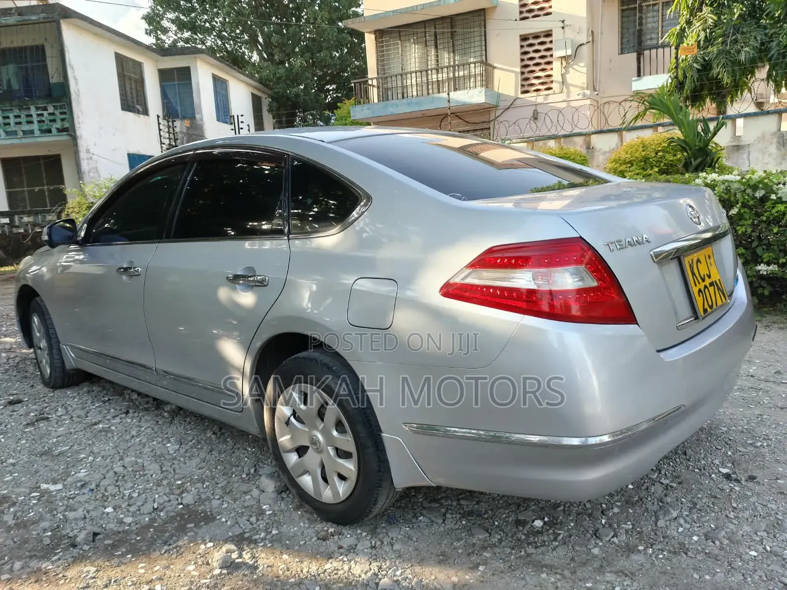 Nissan Teana 2011 Silver