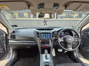 Subaru Legacy 2014 Silver