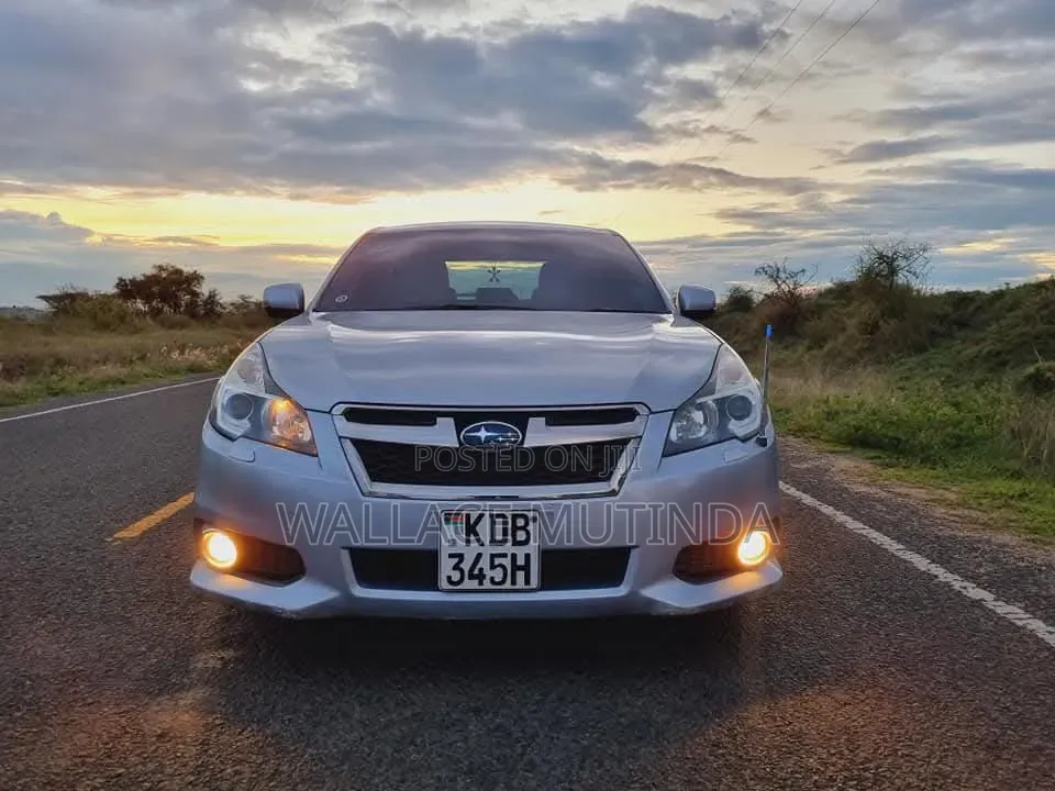 Subaru Legacy 2014 Silver